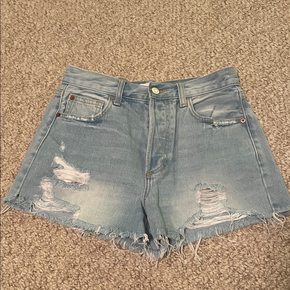 Cello Women's Light Blue Distressed Jean Shorts Small (Like New)
